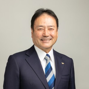 Yoshinori Kanehana 